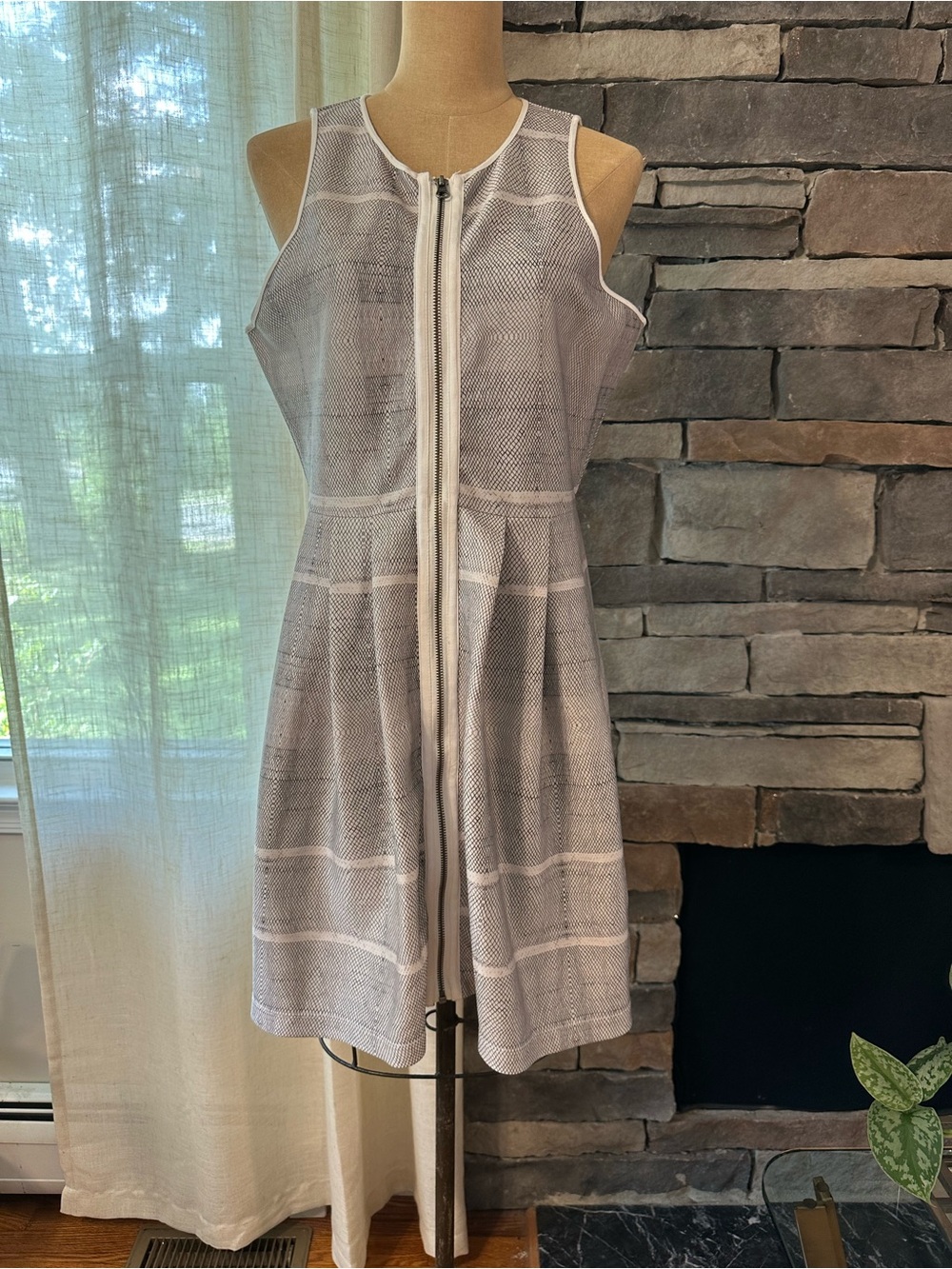 The Addison Story Sleeveless Light Gray Zip-Front Mini Dress XL